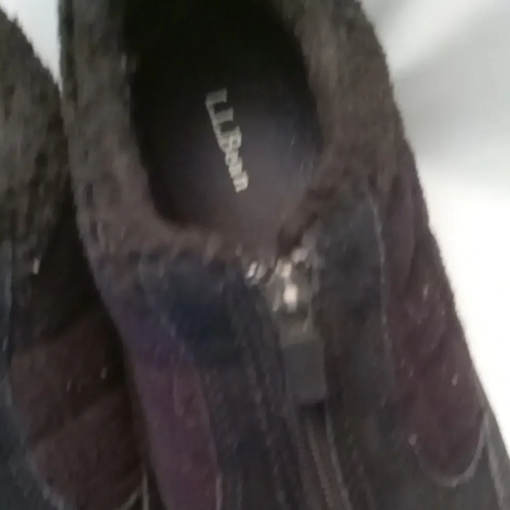 L.L. Bean Women's Size 9 Black Suede Slip-On Loafers. Athleisure ,Comfy,